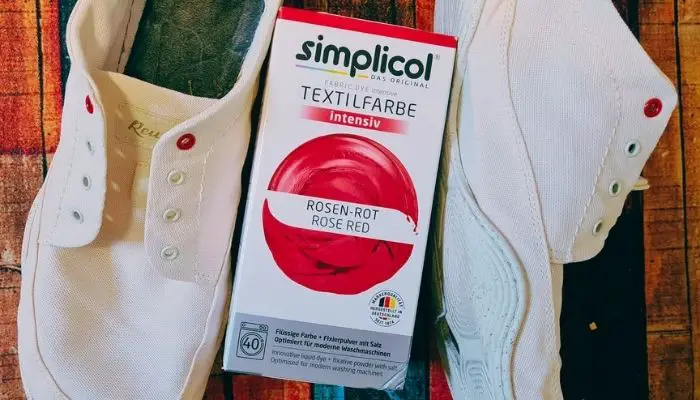 Dyeing Sneakers with Simplicol Fabric Dye