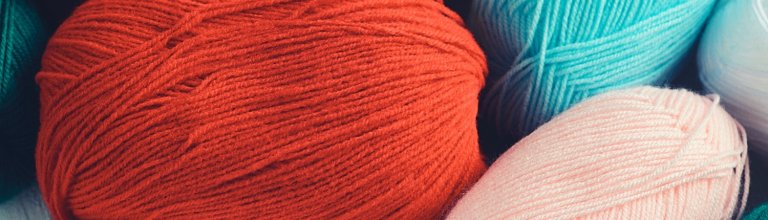 How To Dye Acrylic Yarn And Fabric - TextileTuts