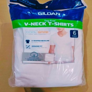 Gildan V-Neck T-Shirts for Tie-Dyeing