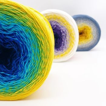 Ombre Yarn Cakes