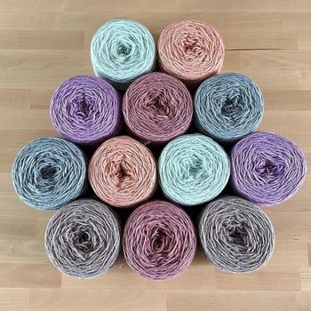 Solid-Dyed Yarn Cakes