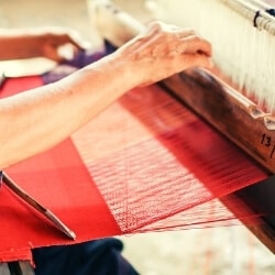 HOW TO START WEAVING