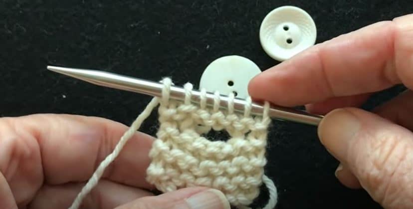 Make Buttonhole In a Garter Stitch
