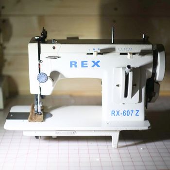 REX RX 607 Sewing Machine