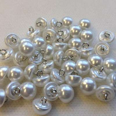 Pearl Buttons