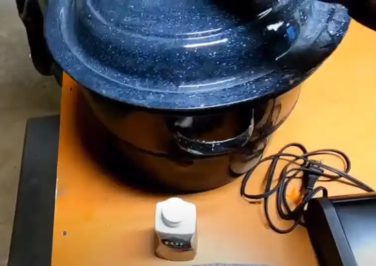 Fillling the pot