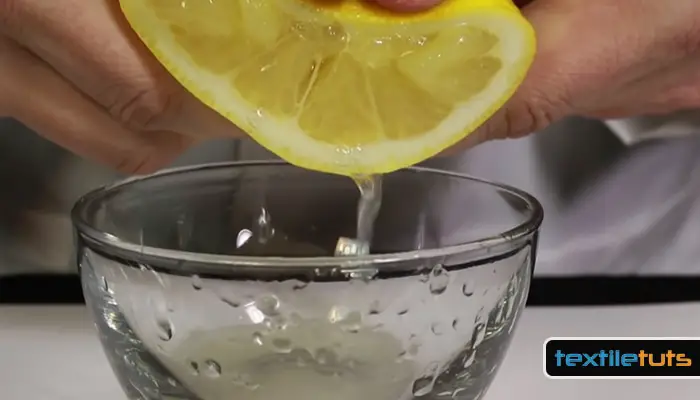 Use lemon juice to Clean Pants