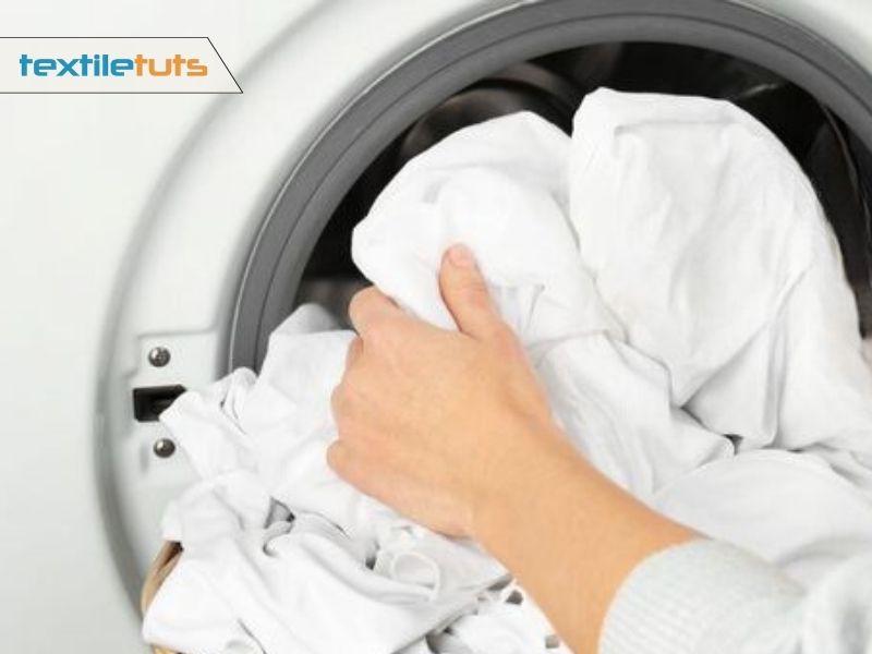 Can You Launder Light Gray Items With White Ones