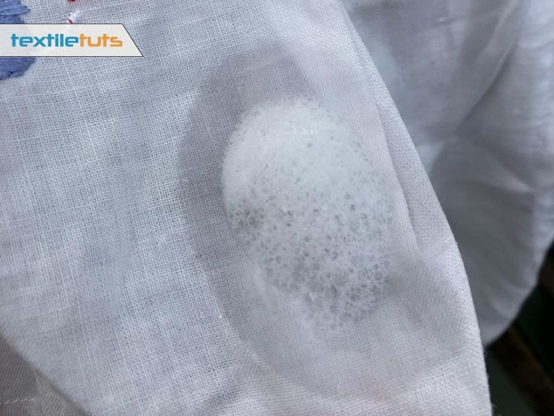 How To Remove White Sweat Stains