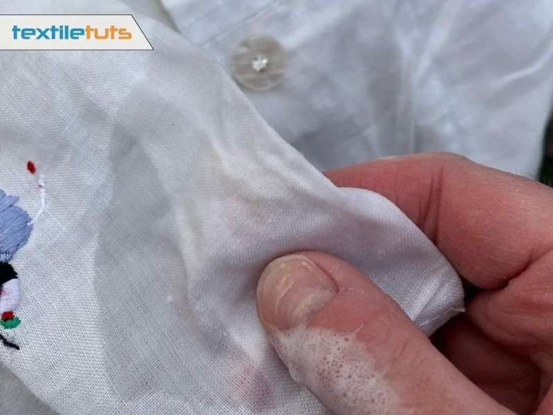 How Do You Fix a Shirt That Has Been Stained in Wash