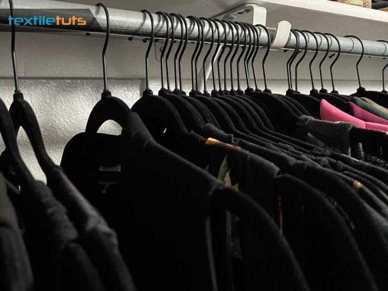 Factors to Consider When Using Black Velvet Hangers