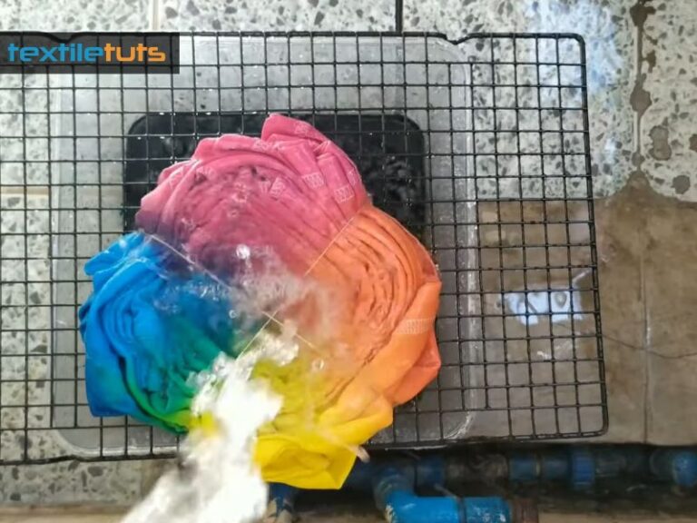 Can You Tie Dye 50 Cotton And 50 Polyester? Tie Dye Tips - TextileTuts
