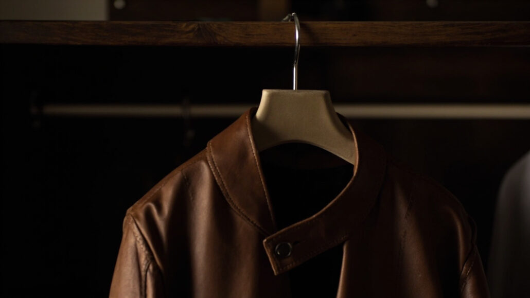 How to Store Leather Jackets Without Cracking